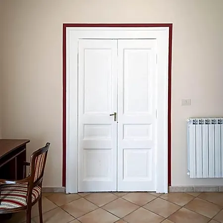 Alojamento de Acomodação e Pequeno-almoço L'antica Caiatia 3*